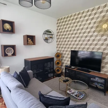 Le Sapin Bleu * Hastiere-par-dela