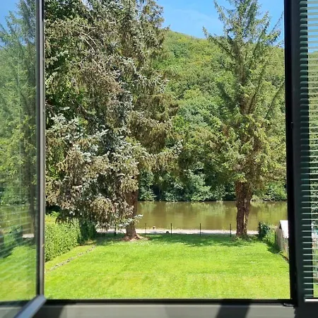 Villa Le Sapin Bleu Hastiere-par-dela