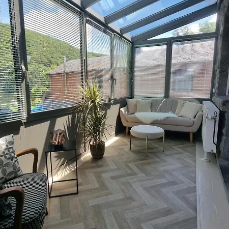 빌라 Le Sapin Bleu Hastiere-par-dela